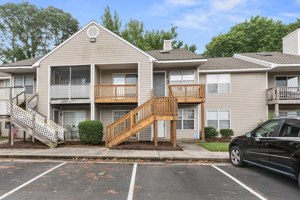 Primary Photo - 225 Lantana Ln