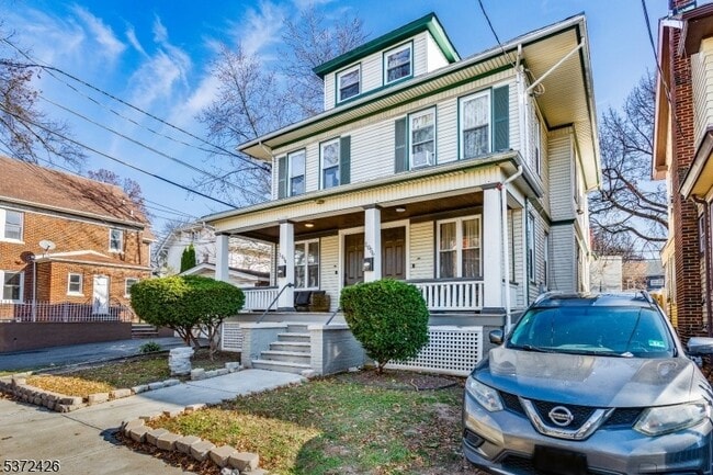 Building Photo - 1054 Hunterdon St