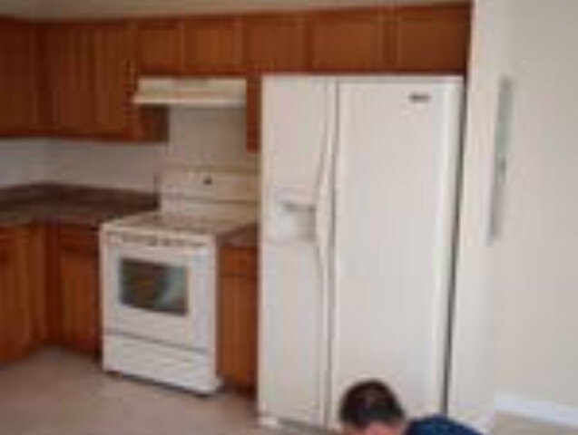 Building Photo - 1037 Autumn Leaf Dr