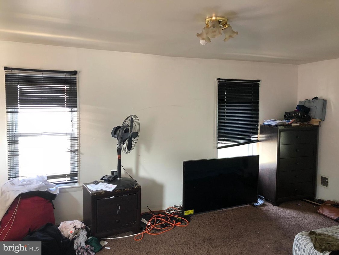 Foto principal - 176 W Jefferson St