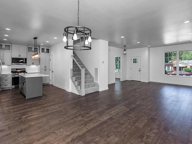 Building Photo - 2311 S Louisiana St