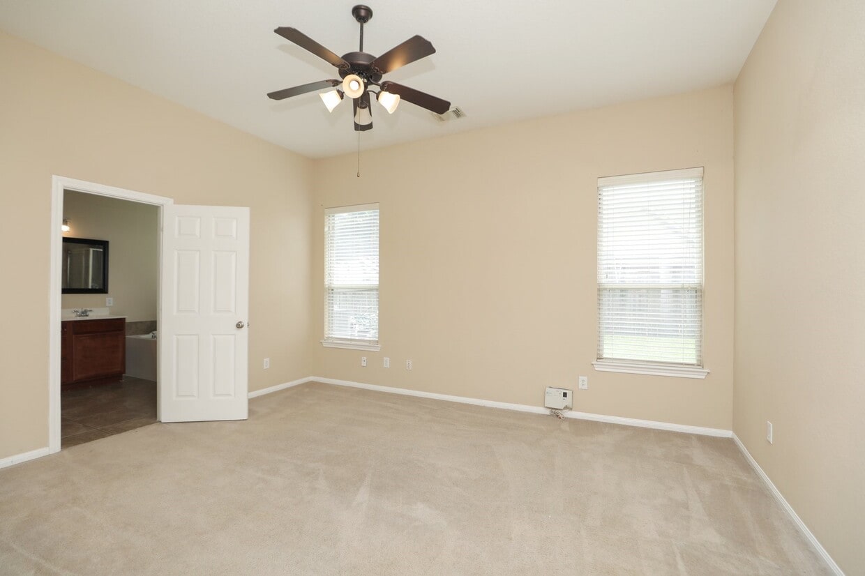 Primary Photo - 11023 Heartland Grove Dr