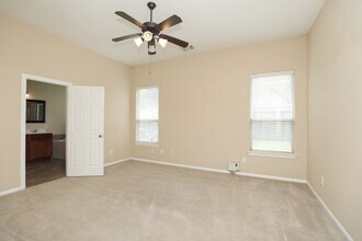 Building Photo - 11023 Heartland Grove Dr