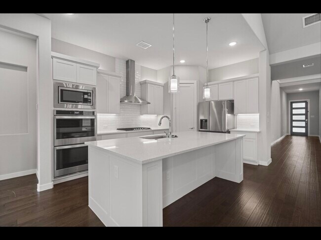 Kitchen - 3609 Hollow Pine Dr