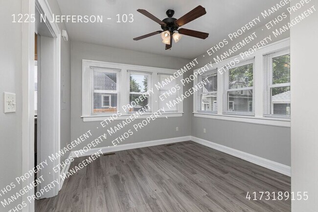 Foto del edificio - 1225 N Jefferson Ave