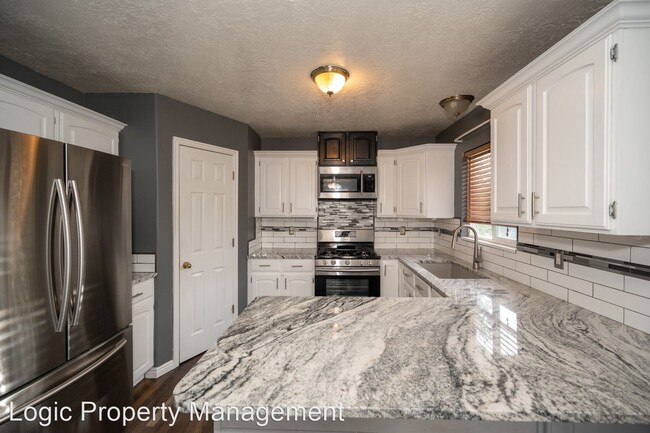 Foto del edificio - 3 br, 2 bath House - 697 E. 1725 N.
