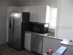 Foto del edificio - 1228 Pineview Ave