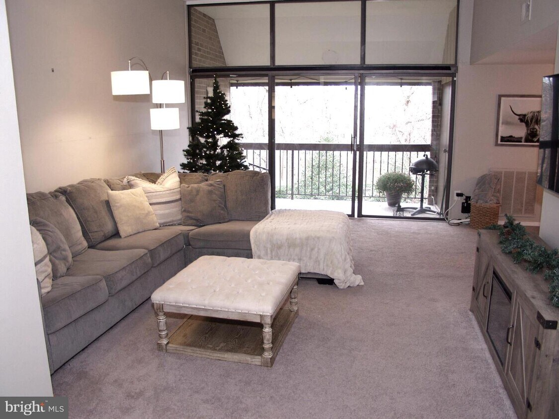 Foto principal - 1625 Parkcrest Cir