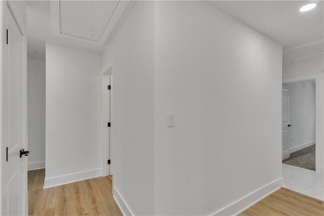 Foto del edificio - 2358 Tilson Rd