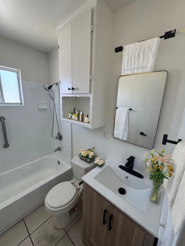 Foto del edificio - 9671 Maureen Dr