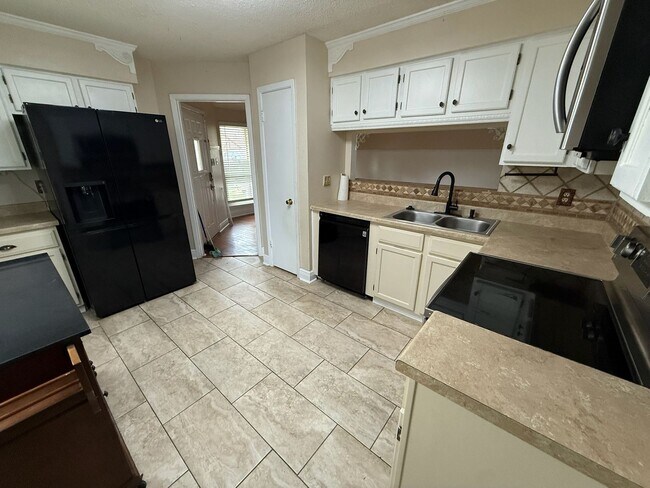 Foto del edificio - Freshly updated 4/2 in the heart of Spring, TX