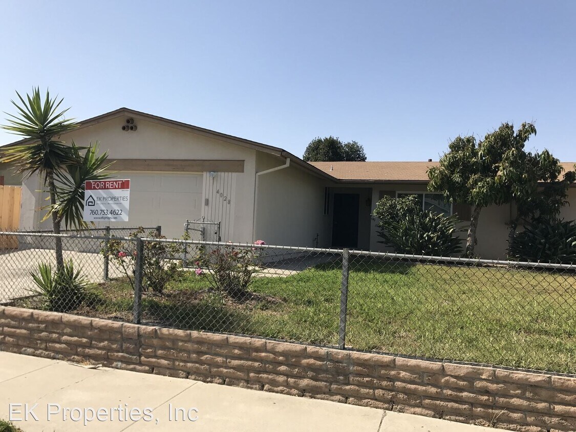 Foto principal - 4 br, 2 bath House - 4028 Mira Costa