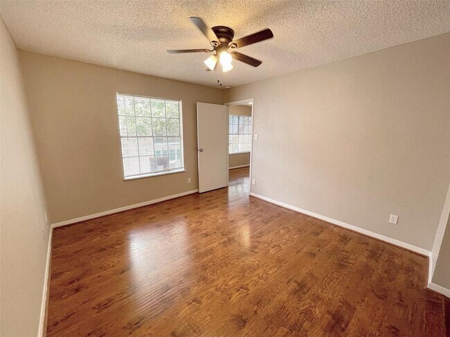 Foto del edificio - 12660 Ashford Point Dr