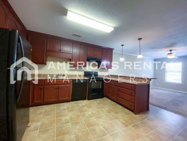 Foto del edificio - 77 Jackson Ln