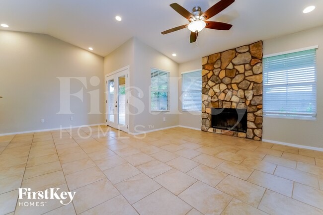 Foto del edificio - 10272 E Sky Castle Way