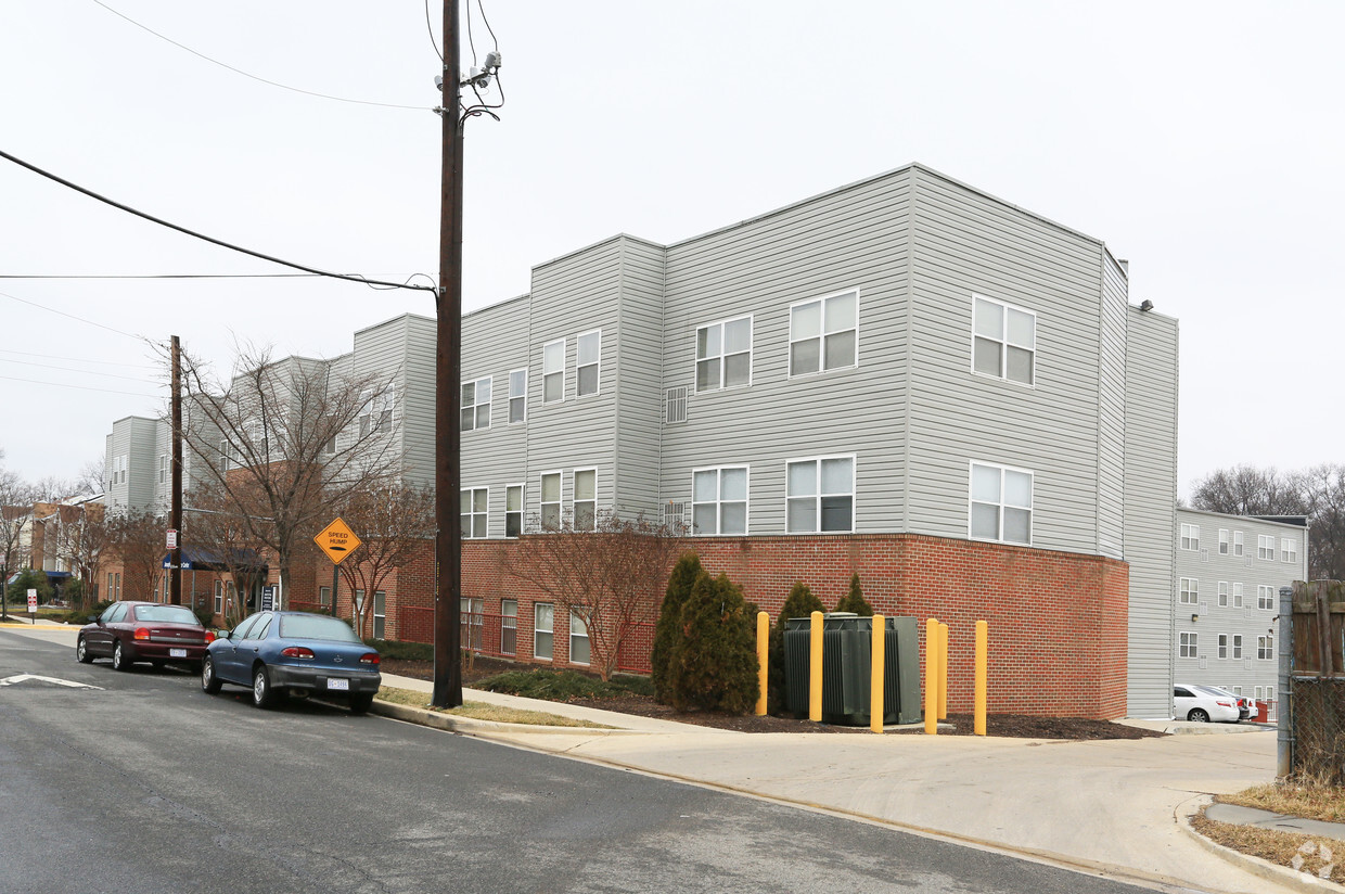 Building Photo - Joseph W. King Senior Center