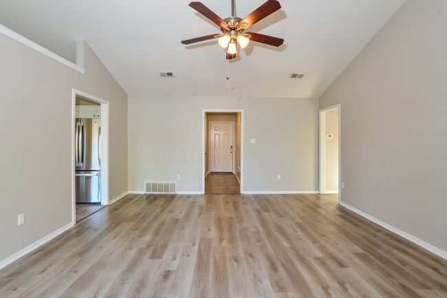 Foto del edificio - 9176 Preakness Dr