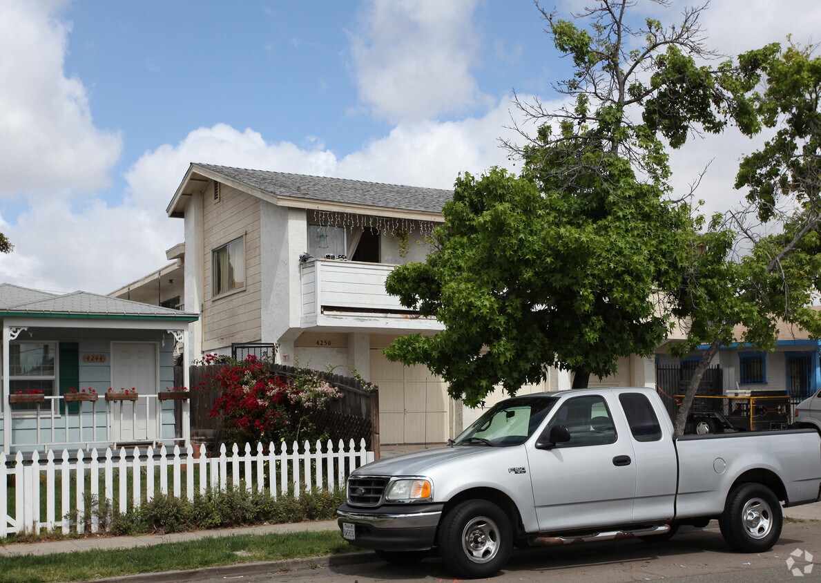 Building Photo - 4250 46th St