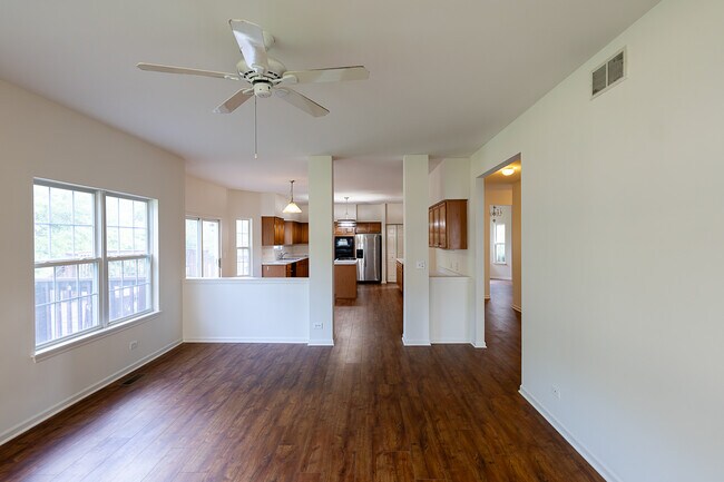 Foto del edificio - 2803 Bluewater Cir