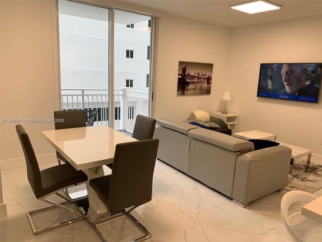 Foto del edificio - 185 SE 14th Terrace