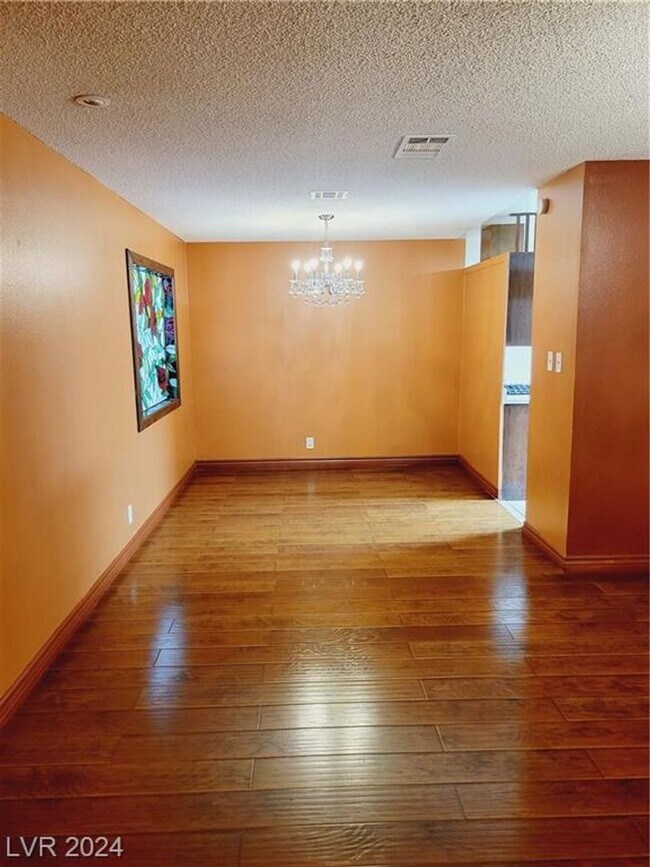 Foto del edificio - Spacious 3  bedrooms House
