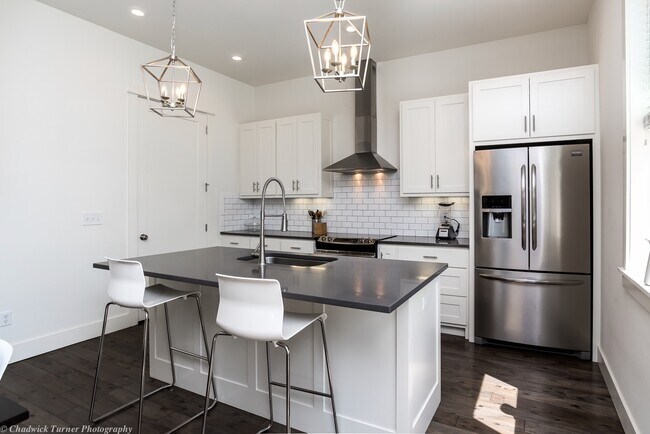 Foto del edificio - 306 NW H St