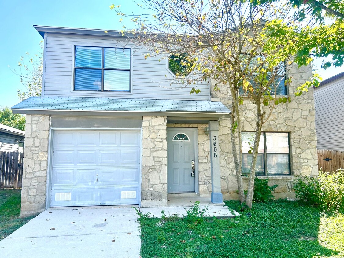 Foto principal - **MOVE-IN SPECIAL** MUST SEE! 3 Bedroom / ...