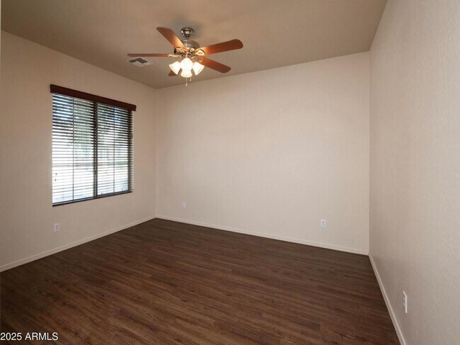 Foto del edificio - 141 W Hackberry Dr