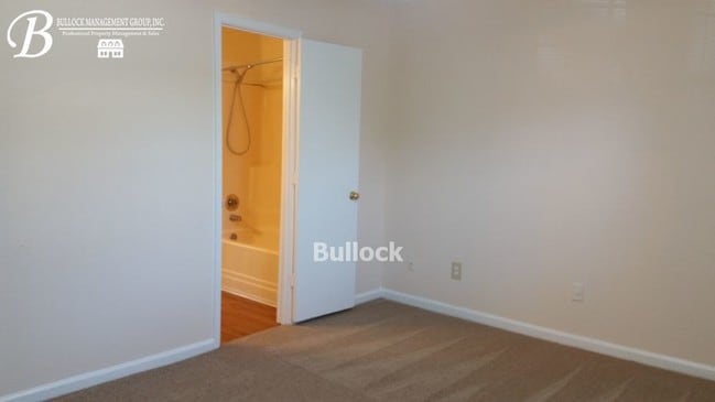 Building Photo - 3235 Sarah Lou Dr