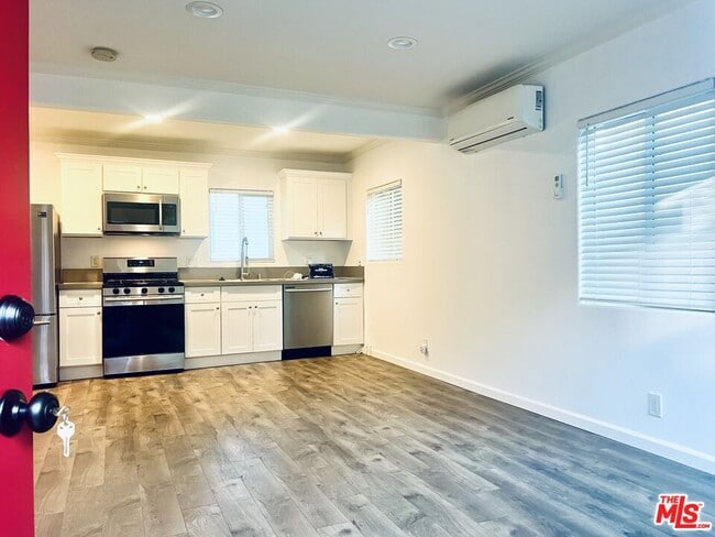 Foto del edificio - 1231 E Harvard St