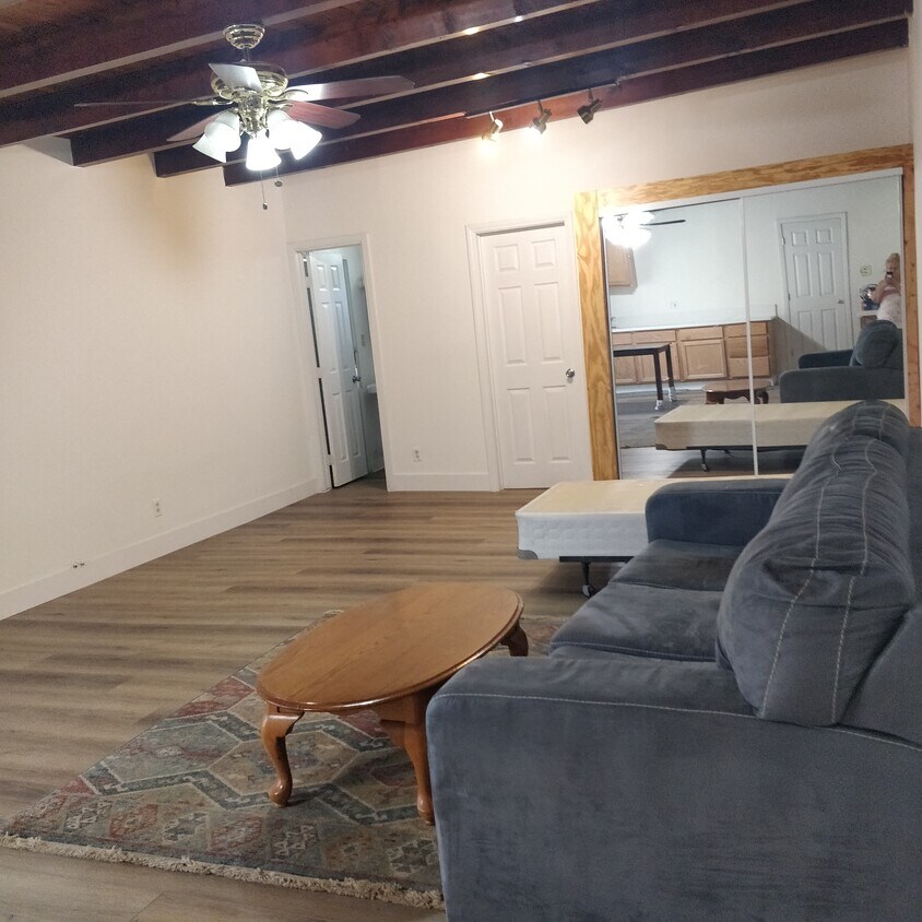 19144 Erwin St, Tarzana, CA 91335 House Rental in Tarzana, CA