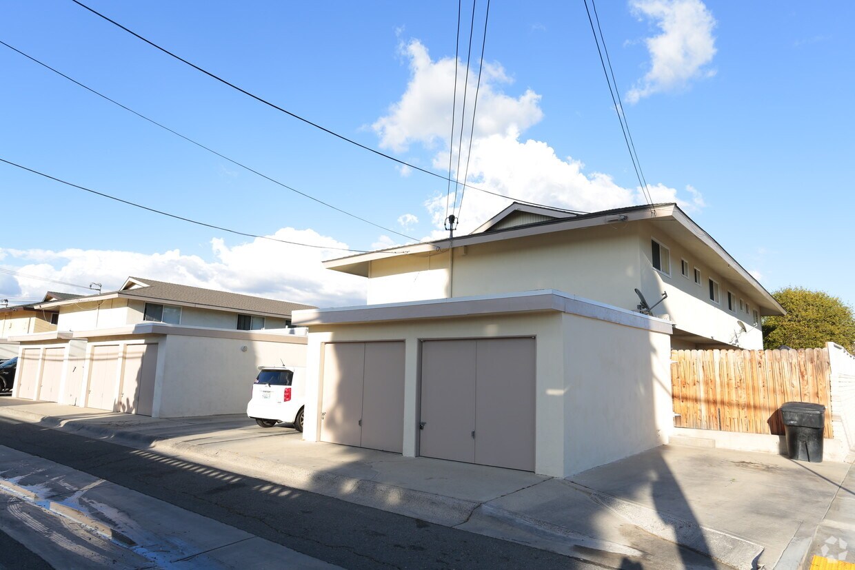 Building Photo - 12161 Bailey St