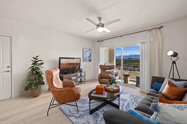 Foto del edificio - Homecoming at Kiley Ranch