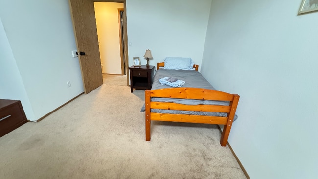 Building Photo - 6904 54th Pl NE