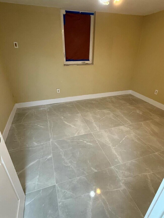 Foto del edificio - 2336 NW 35th St