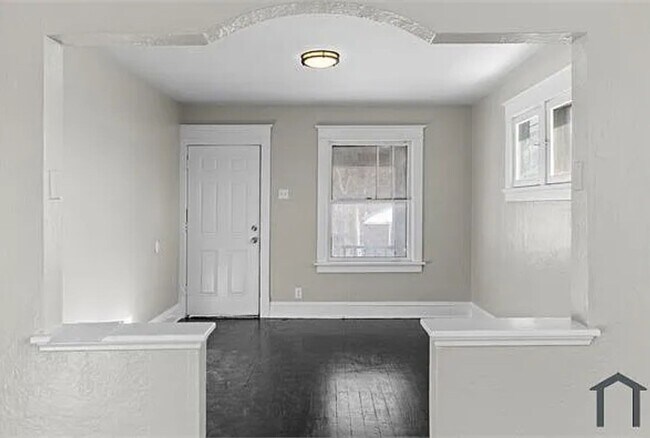 Foto del edificio - 5415 Hamilton Ave