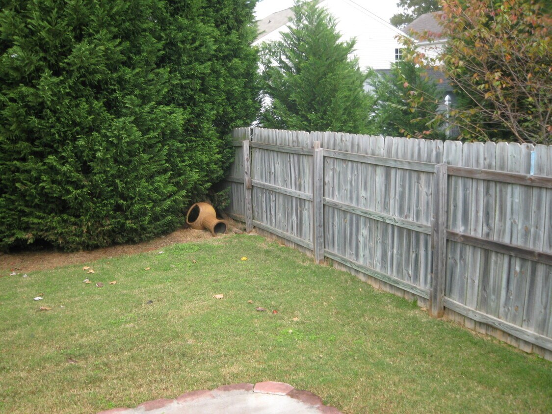 Building Photo - Lovely 3 bed 2 bath home in Charlotte