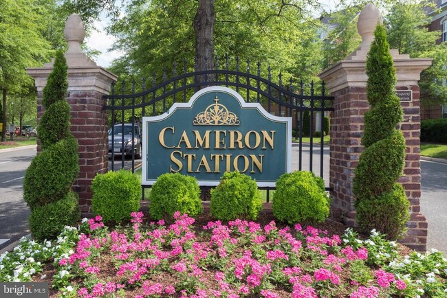 Foto del edificio - 5026 Gardner Dr