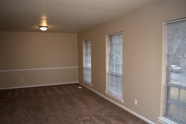 Foto del edificio - Newly Renovated 1433 Brewster Circle**