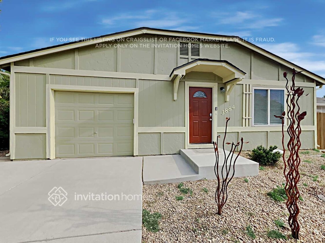 Primary Photo - 3884 S Truckee Ct