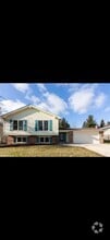 Building Photo - 7S640 Lynn Dr