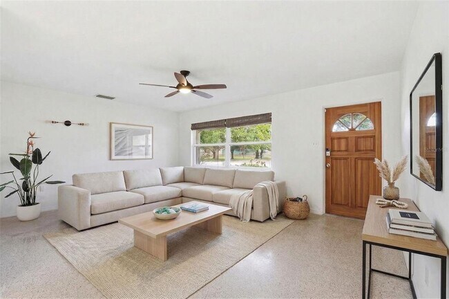 Foto del edificio - 2930 80th St N