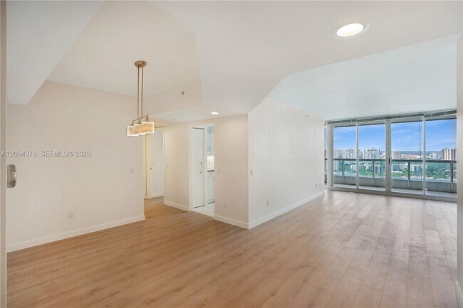 Foto del edificio - 21205 Yacht Club Dr