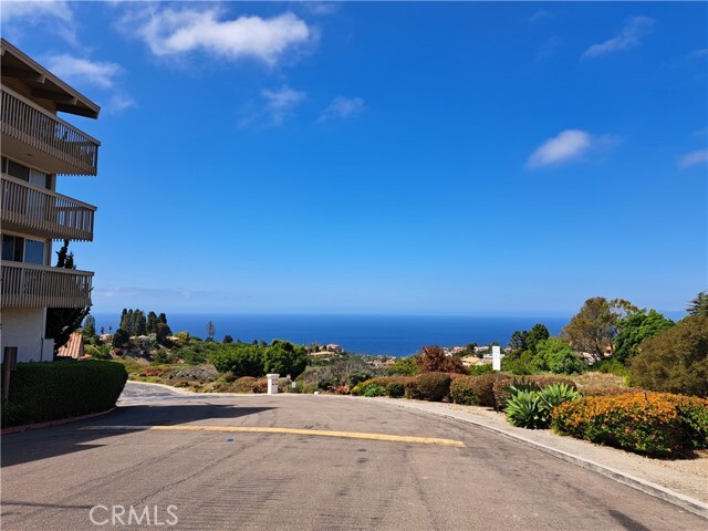Building Photo - 6542 Ocean Crest Dr