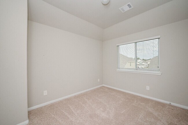 Foto del edificio - 2710 Hoffman Ln