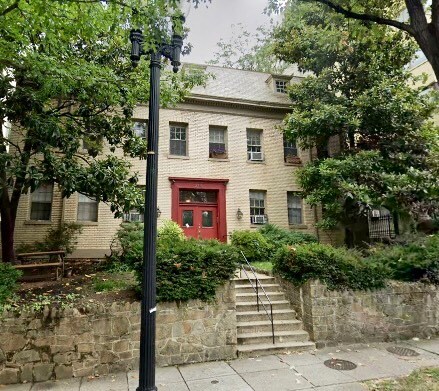 Foto principal - 2716 Wisconsin Avenue, NW