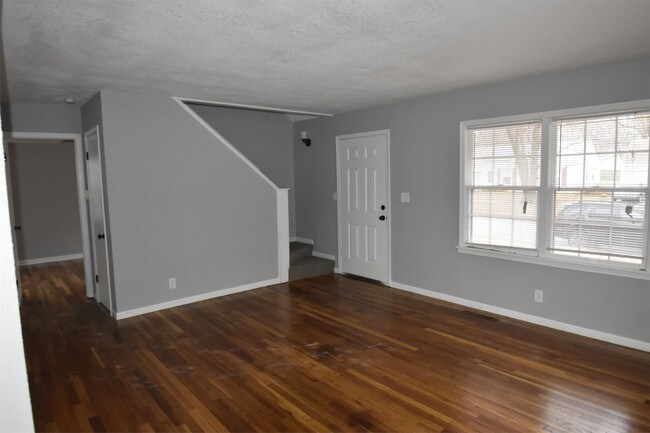 Building Photo - 7708 Oak St