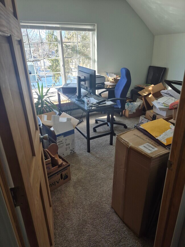 Foto del edificio - 353 S Ludington St