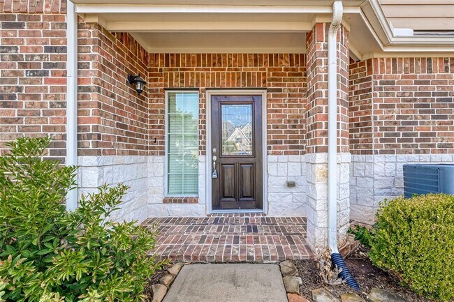 Building Photo - 3807 Waterford Bend