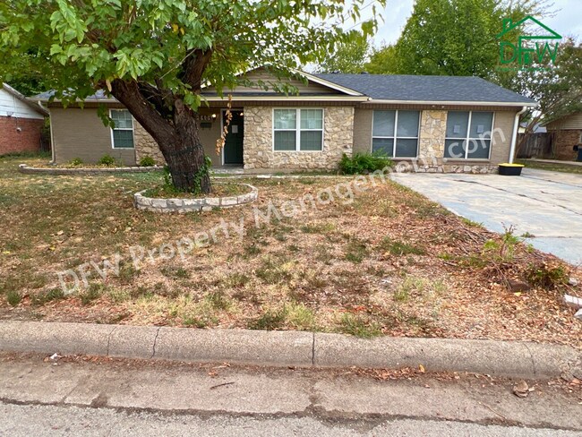 Building Photo - 6404 Regal Rd
